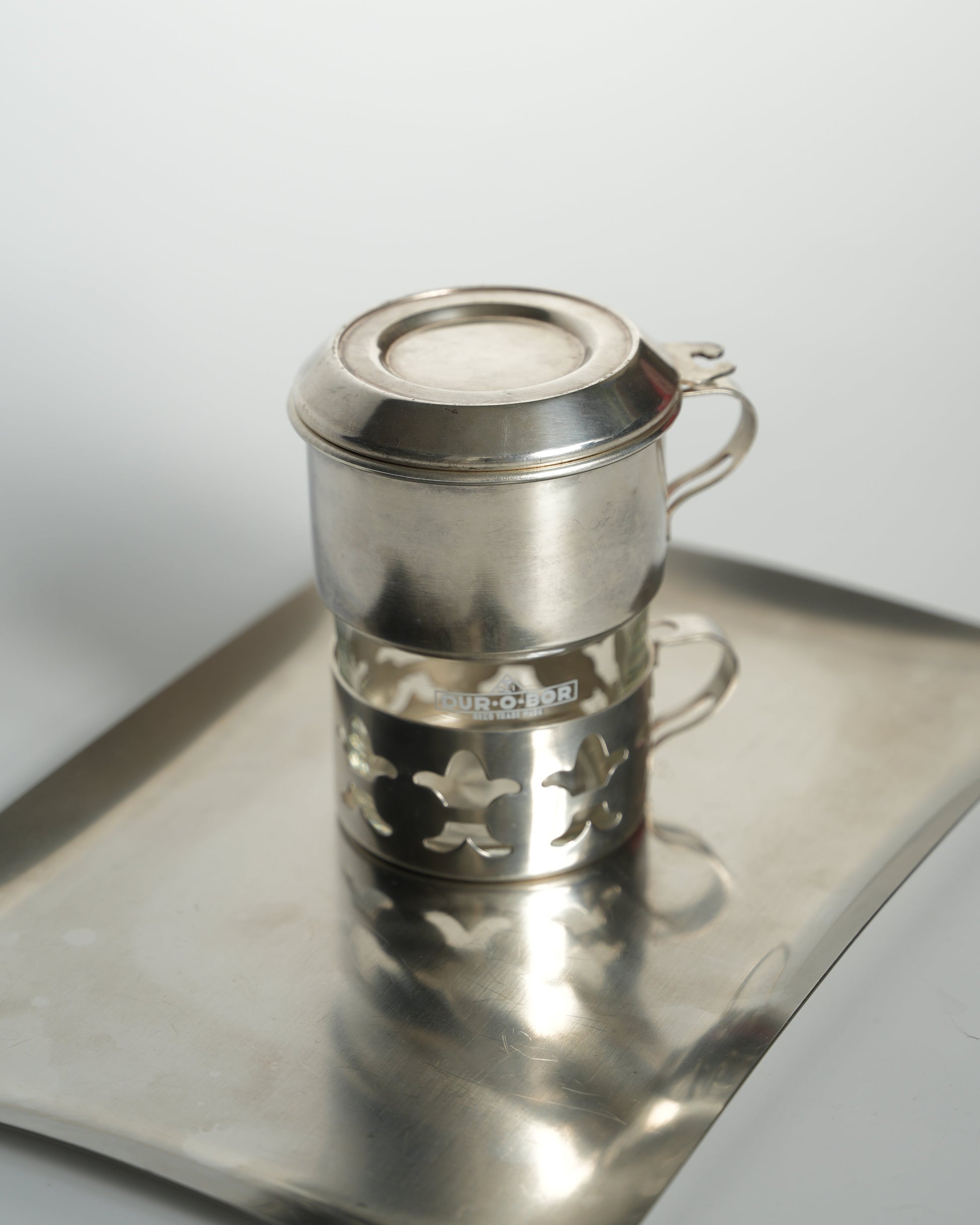 Filiżanka do kawy z wietnamskim zaparzaczem phin