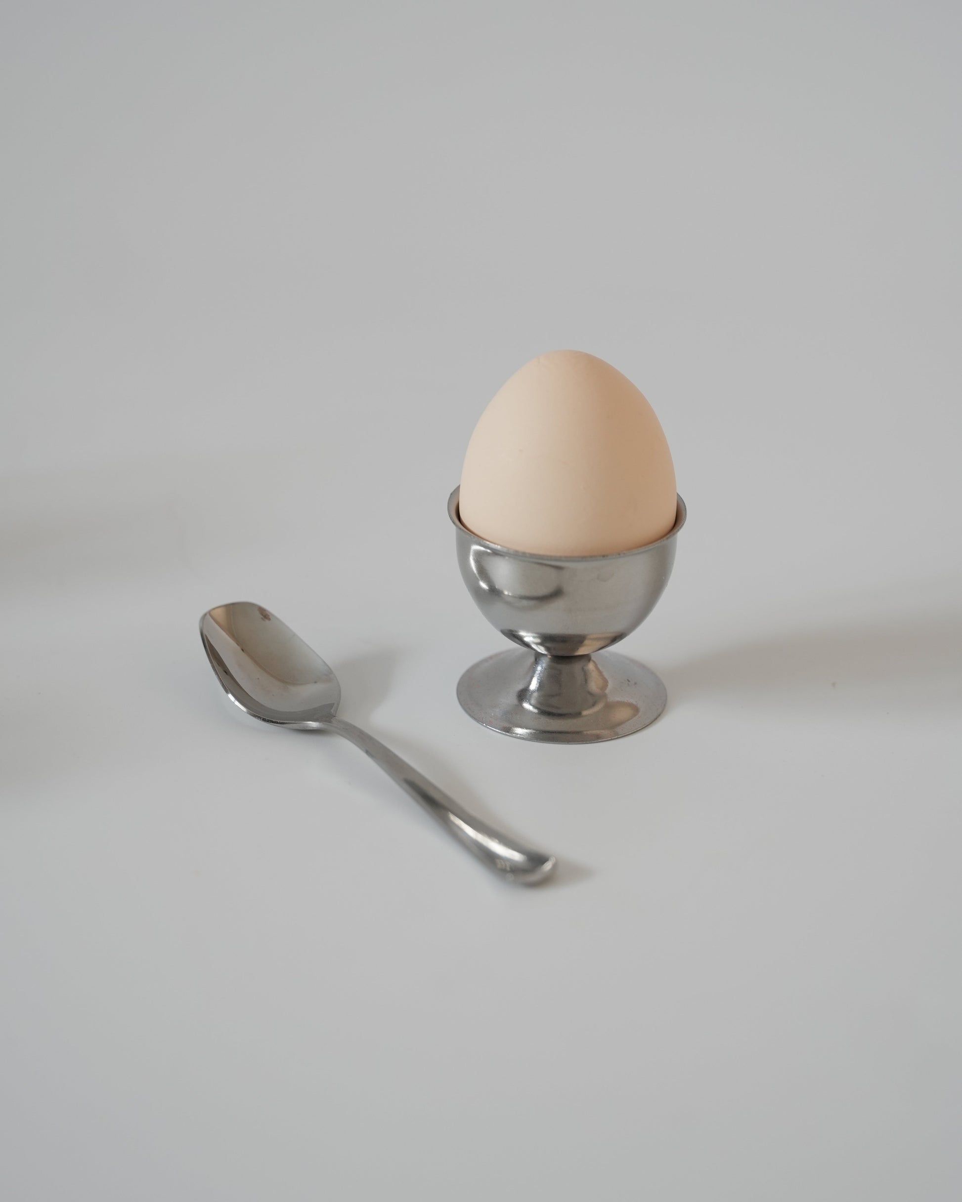 Zestaw kieliszków do jajek z łyżeczkami Guy Degrenne