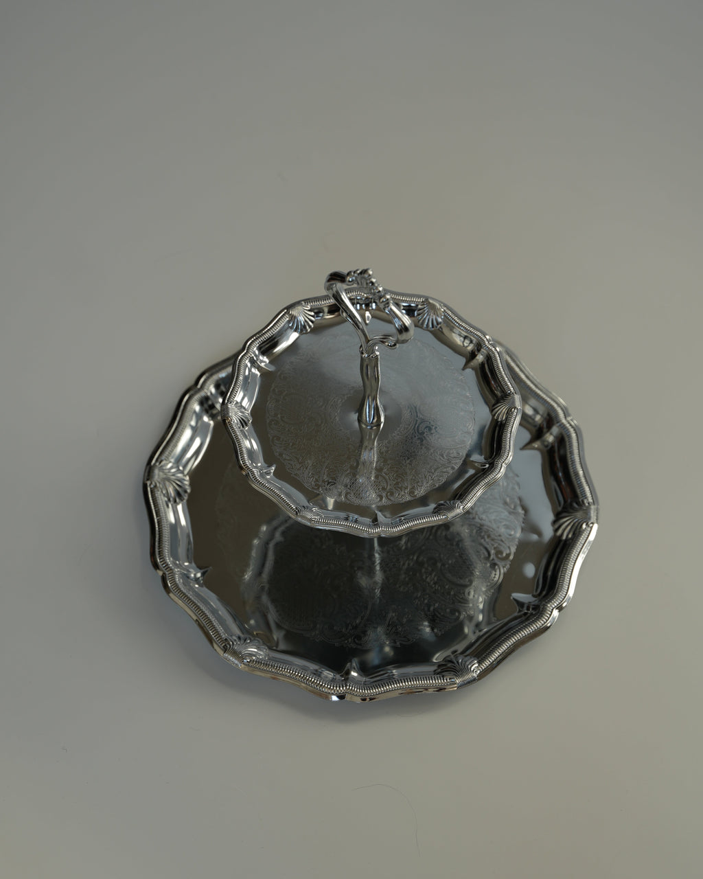 Chromowana etażerka 