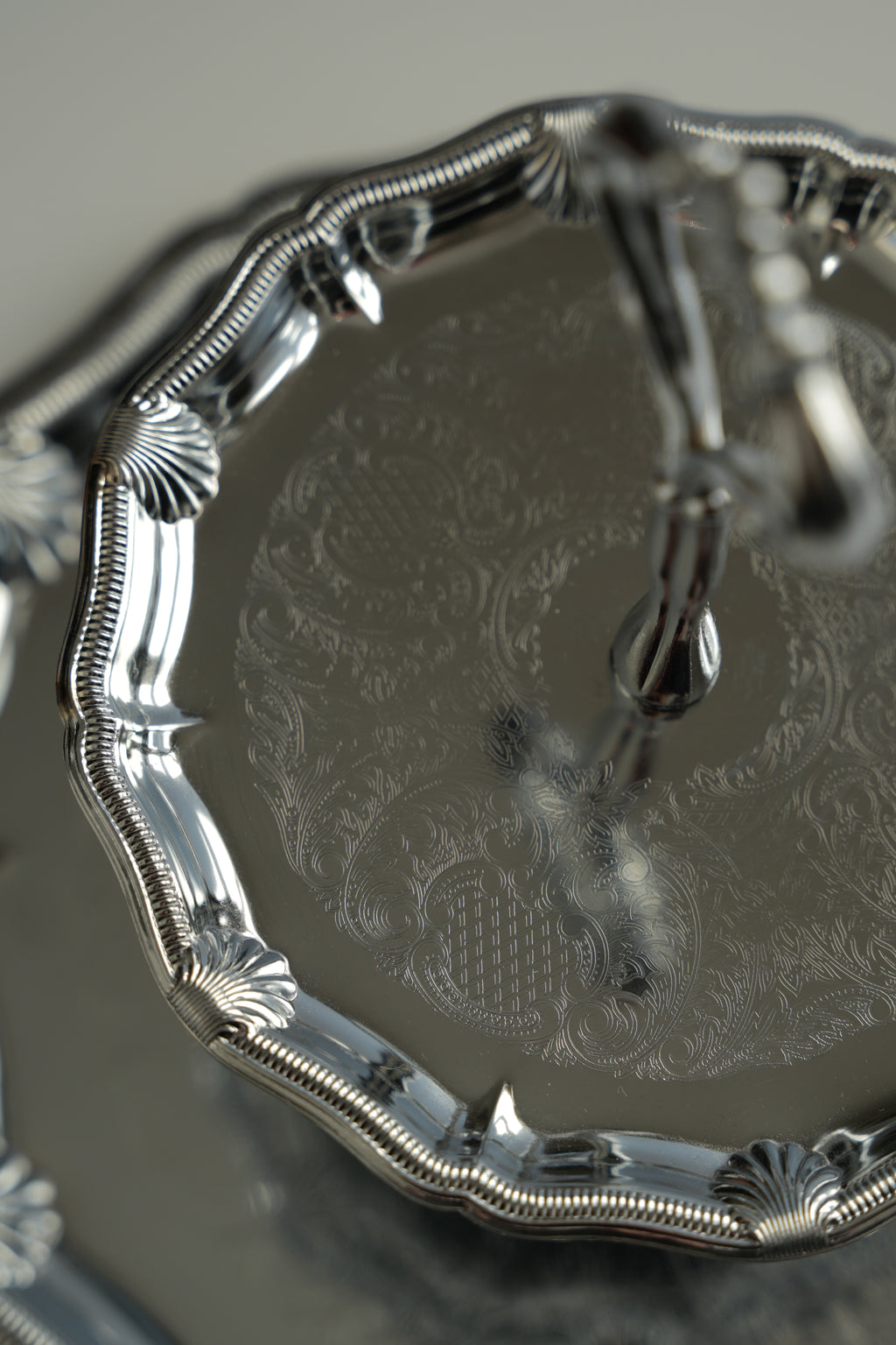 Chromowana etażerka 