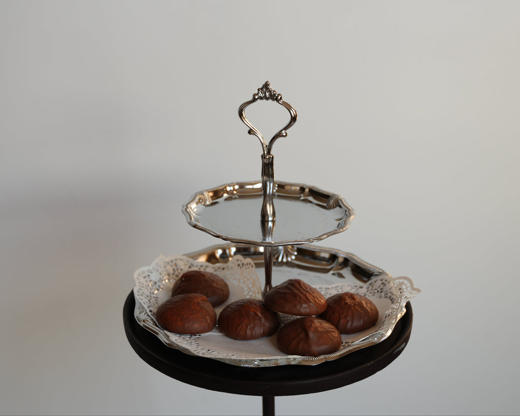 Chromowana etażerka 