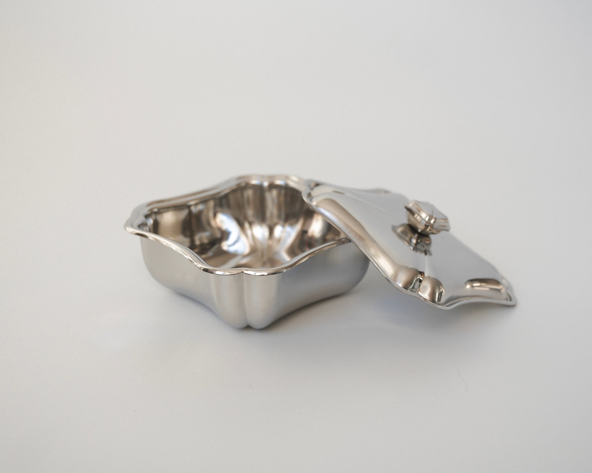 Miseczka z pokrywką / maselniczka ze stali nierdzewnej