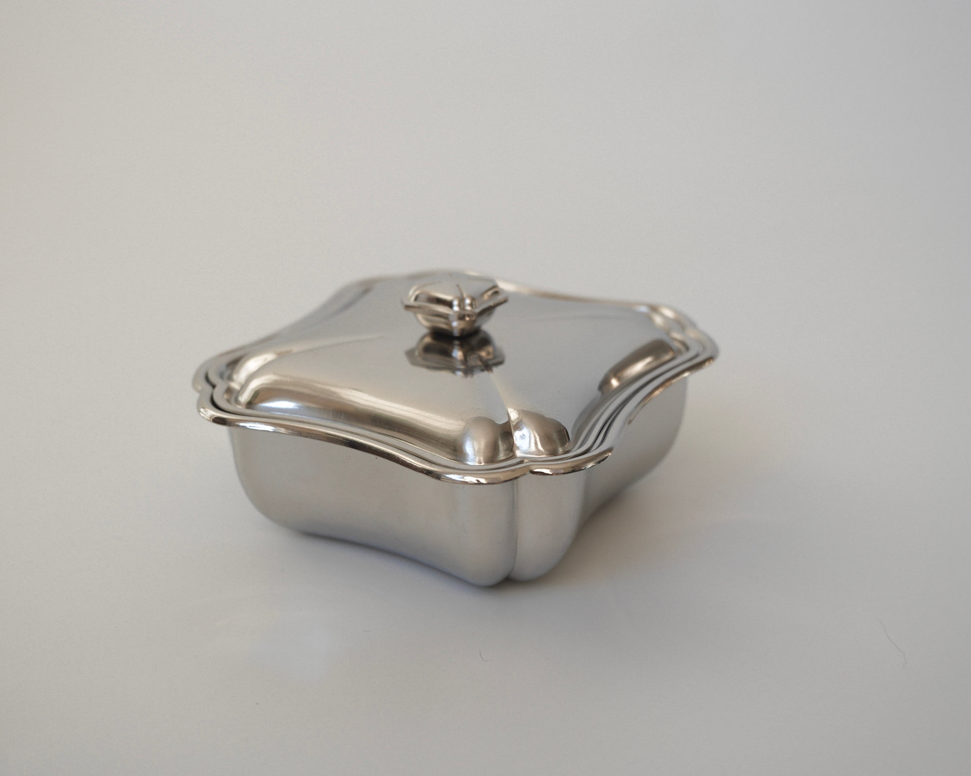 Miseczka z pokrywką / maselniczka ze stali nierdzewnej