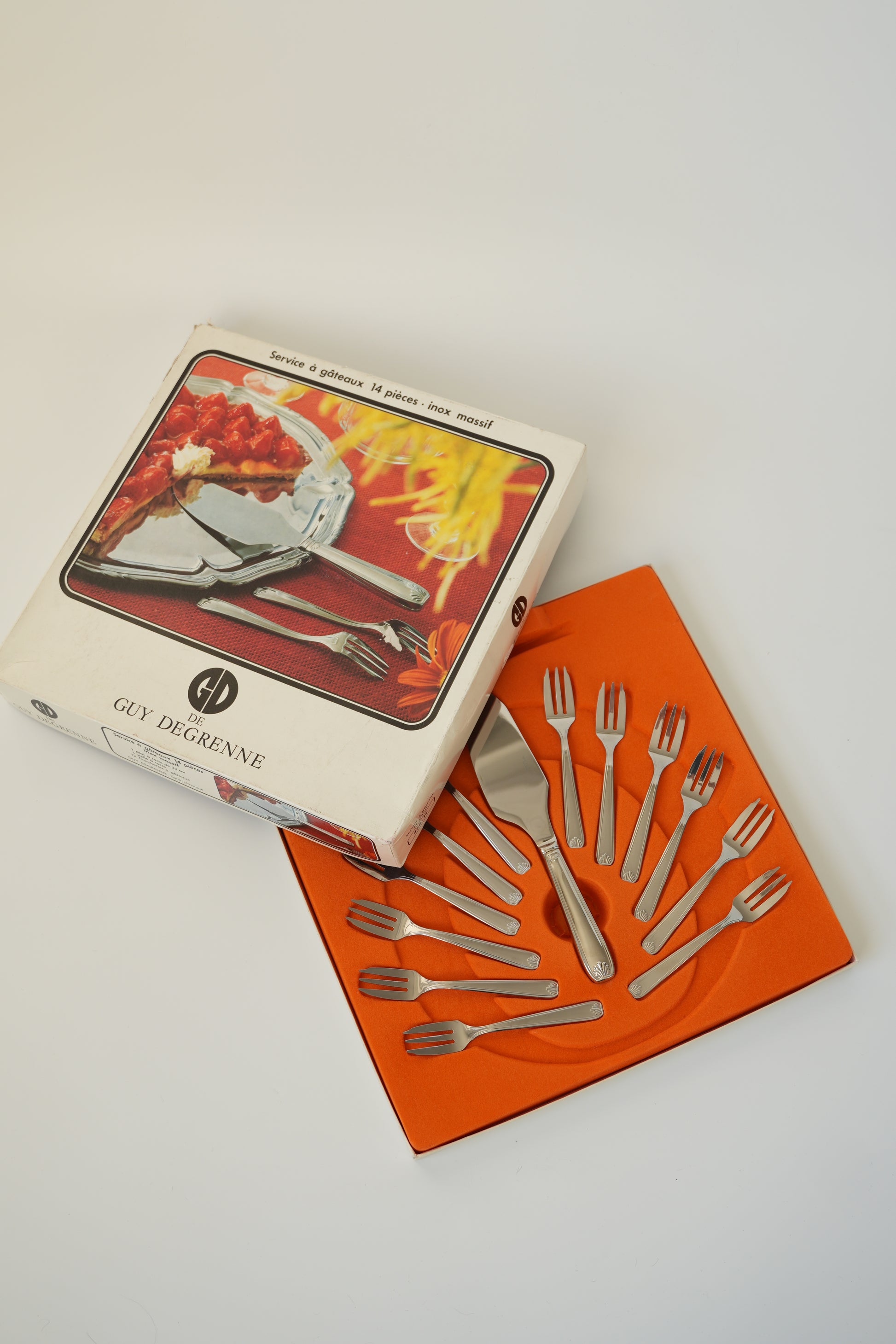 Taca i sztućce do ciasta Guy Degrenne (zestaw)