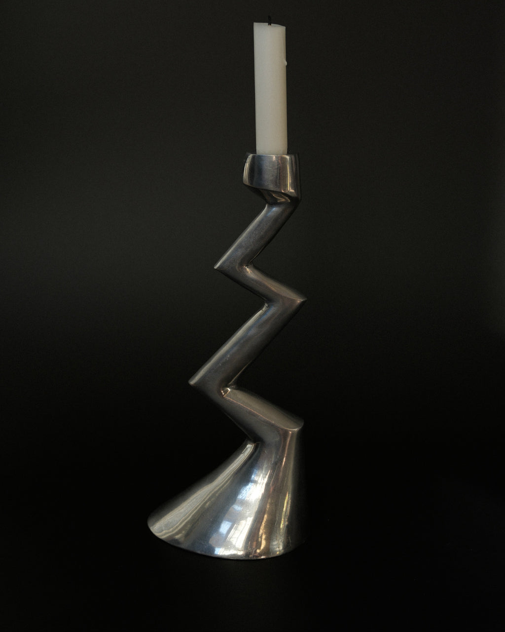 Świecznik Zig-Zag projektu Matthew Hilton