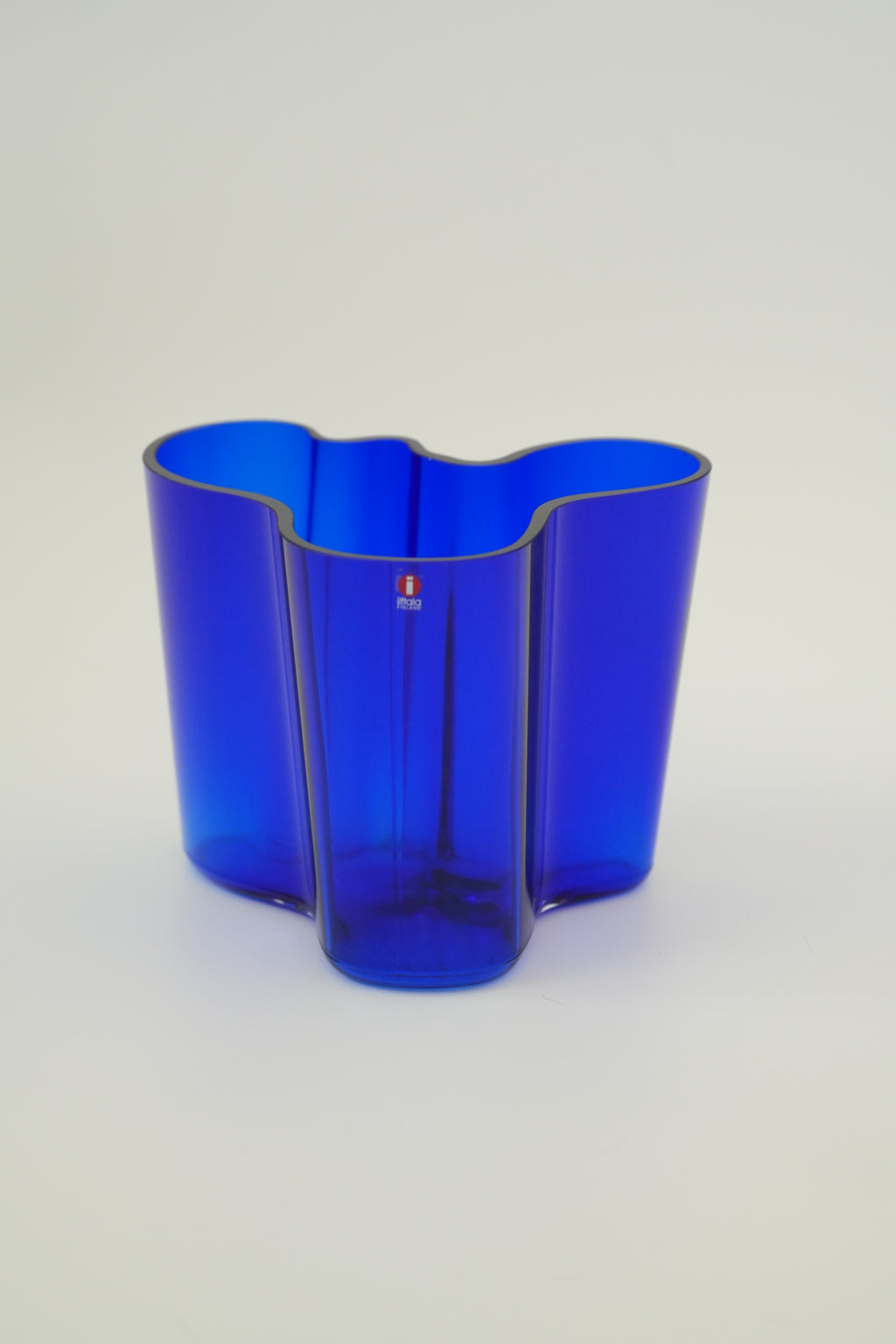 Wazon SAVOY projektu Alvara Aalto, Iittala